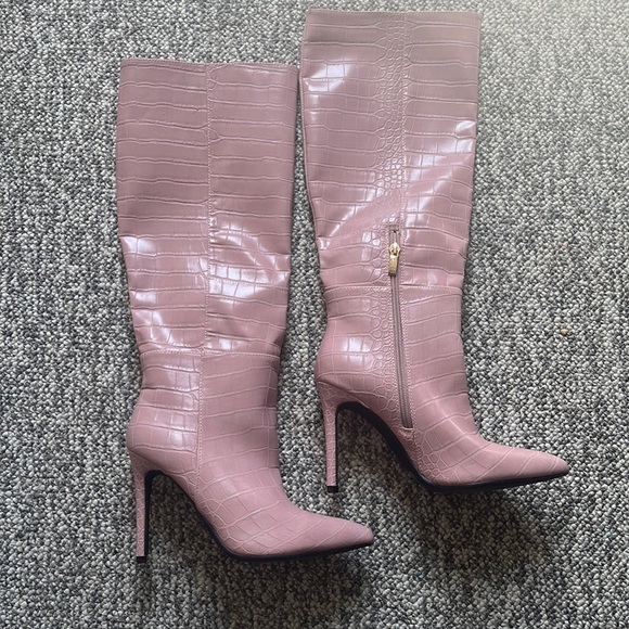 Women’s Guess Dayton Knee high Croc print pink Boots -Size 37 - Picture 3 of 4